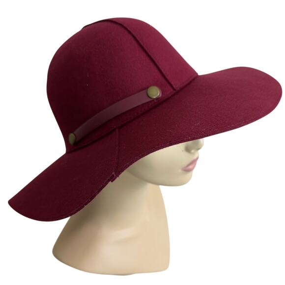 Adora Women\'s Burgundy Wool Felt 4\